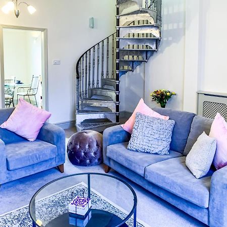 The Vines - Stunning Period Home With Free Parking York Buitenkant foto