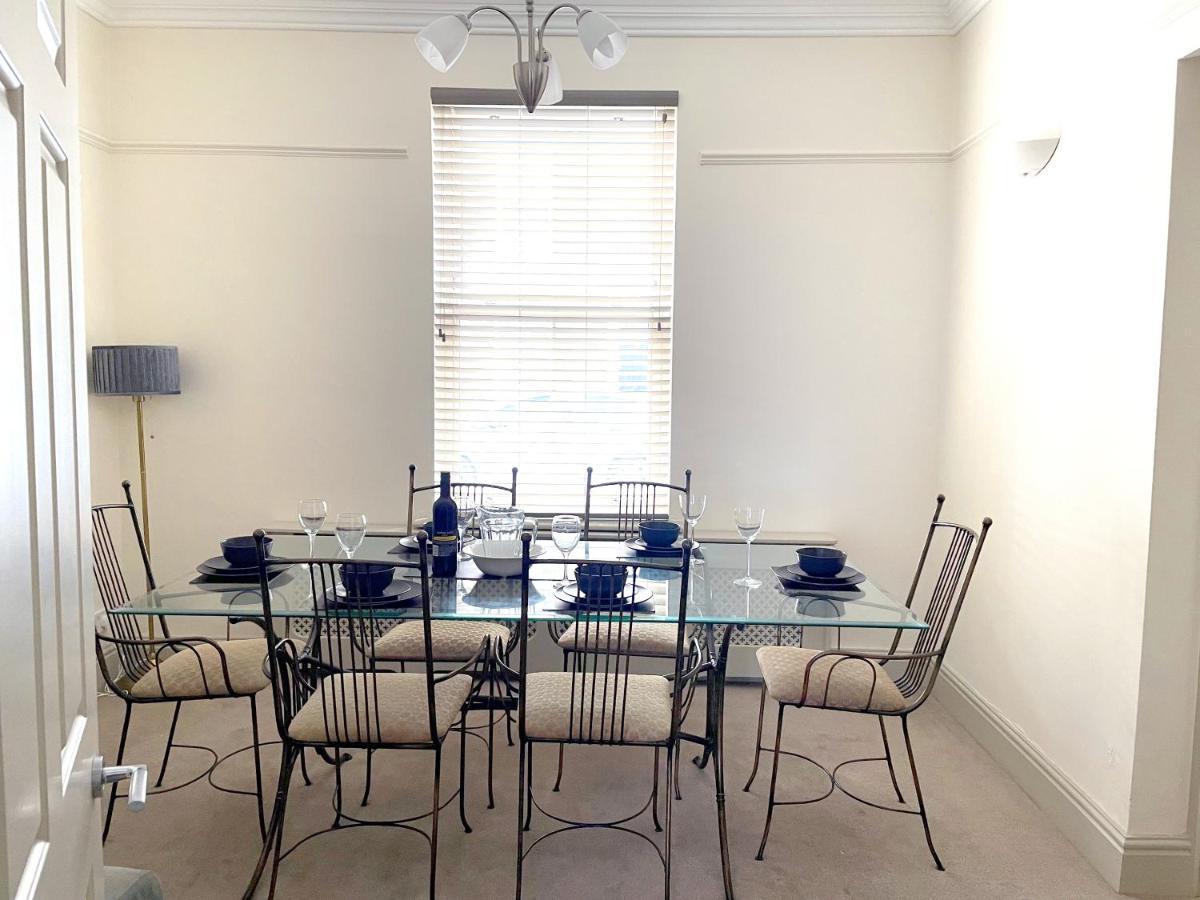 The Vines - Stunning Period Home With Free Parking York Buitenkant foto