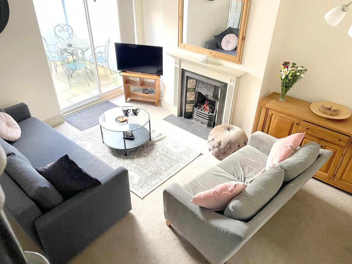 The Vines - Stunning Period Home With Free Parking York Buitenkant foto