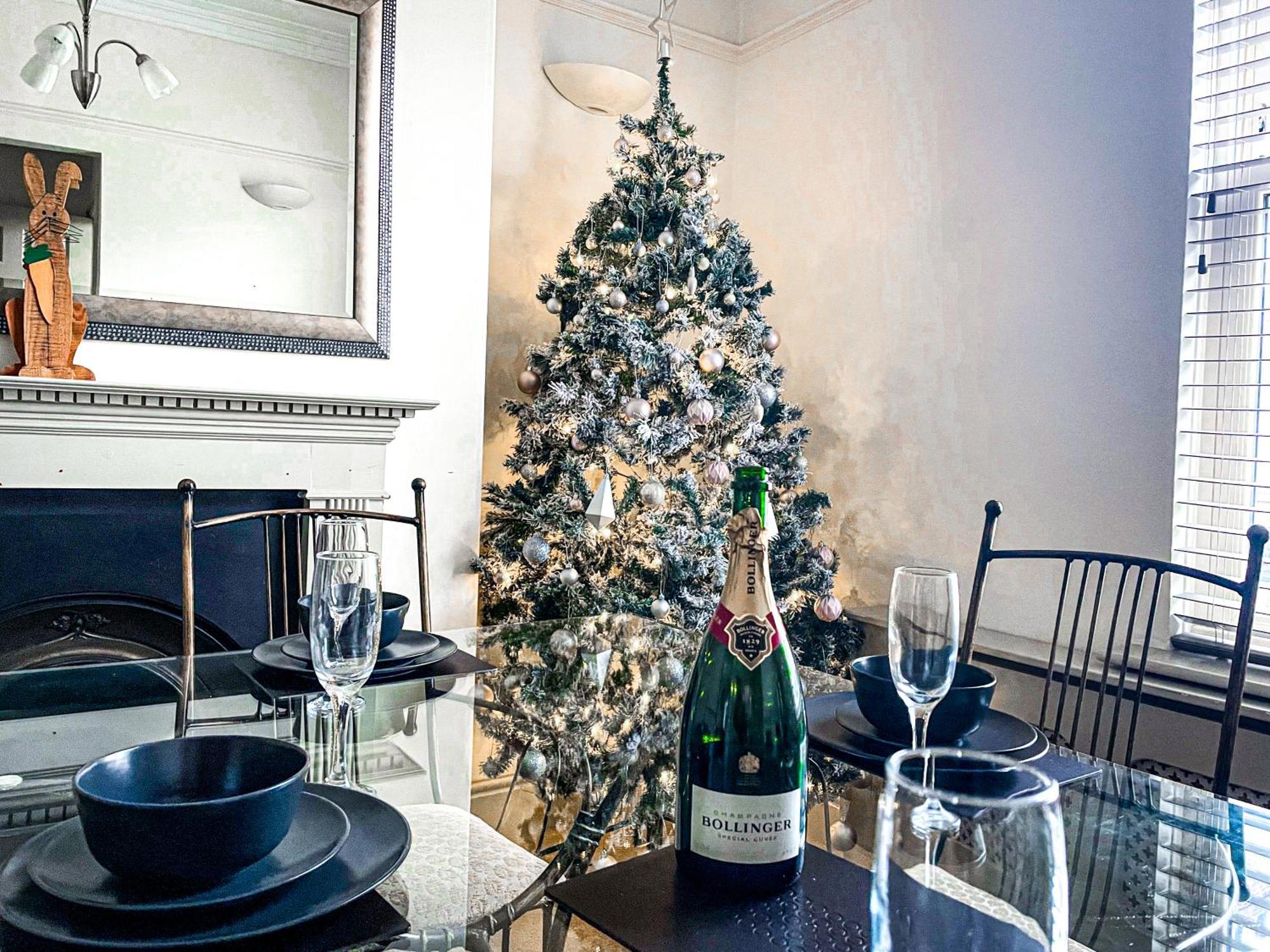 The Vines - Stunning Period Home With Free Parking York Buitenkant foto